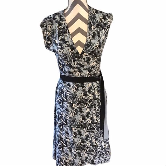 BCBGMAXAZRIA SMALL Wrap Dress Black, Grey, White - Picture 1 of 6